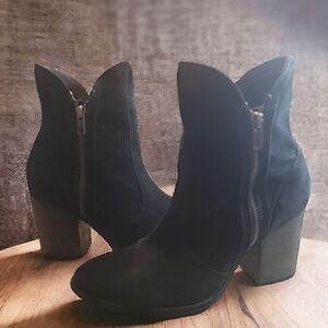 Seychelles Black Suede Leather Boots Size 10